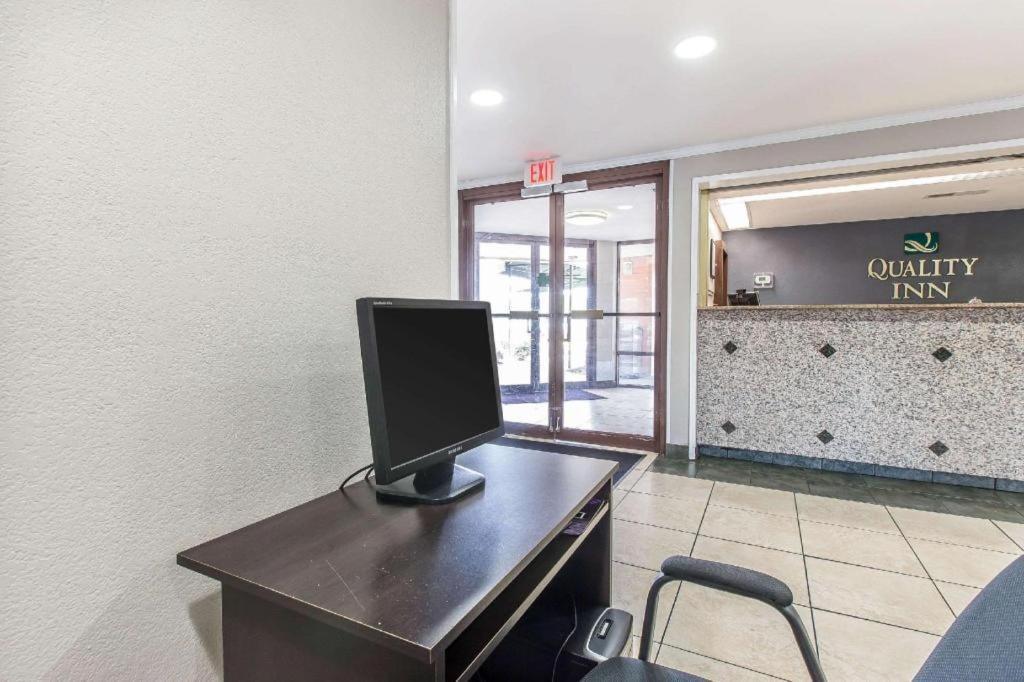 Quality Inn Homewood Birmingham I-65 Exterior photo