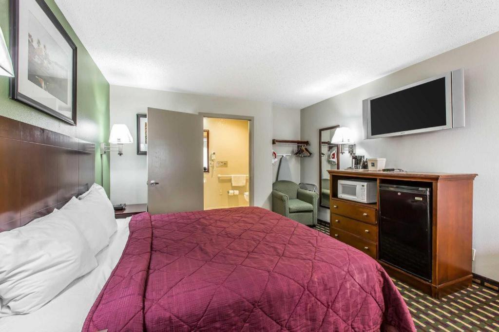 Quality Inn Homewood Birmingham I-65 Exterior photo